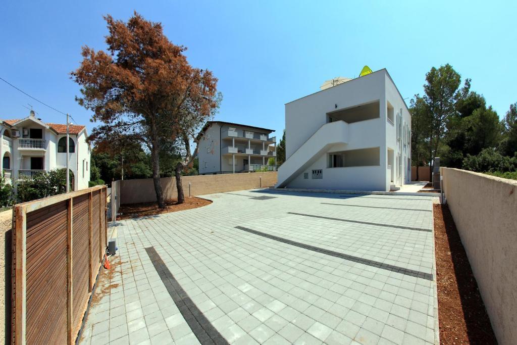 Moli Apartment *
