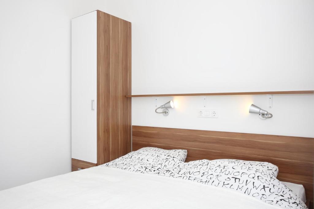 Moli Apartment